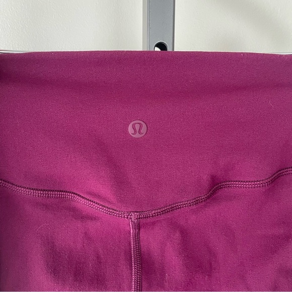 Lululemon Reveal Tight Mesh Stripes Legging High Rise Pant Marvel Purple Size 6 - Picture 8 of 9